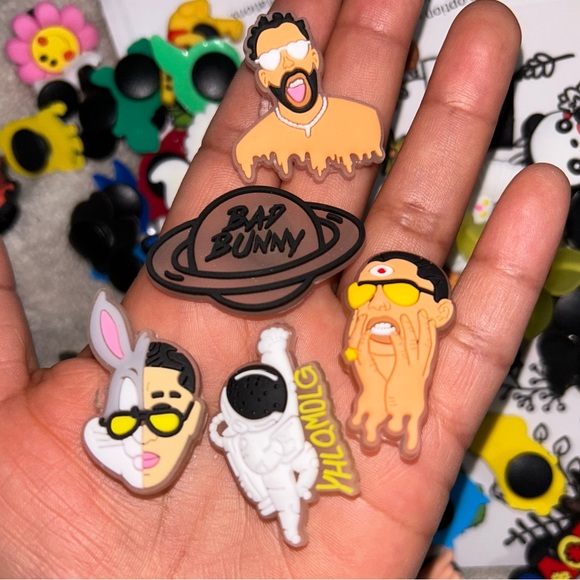 5pc Bad Bunny Croc Charms 🐰 - Picture 2 of 4